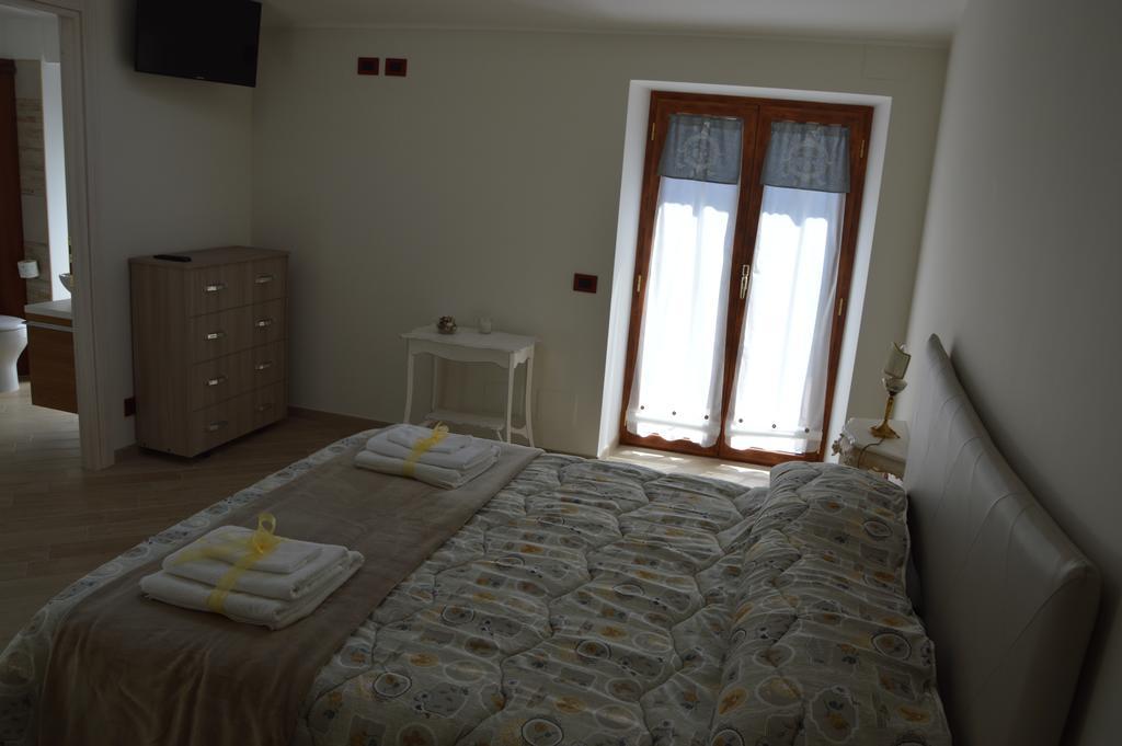 Guest House - Il Granaio Norma Bagian luar foto