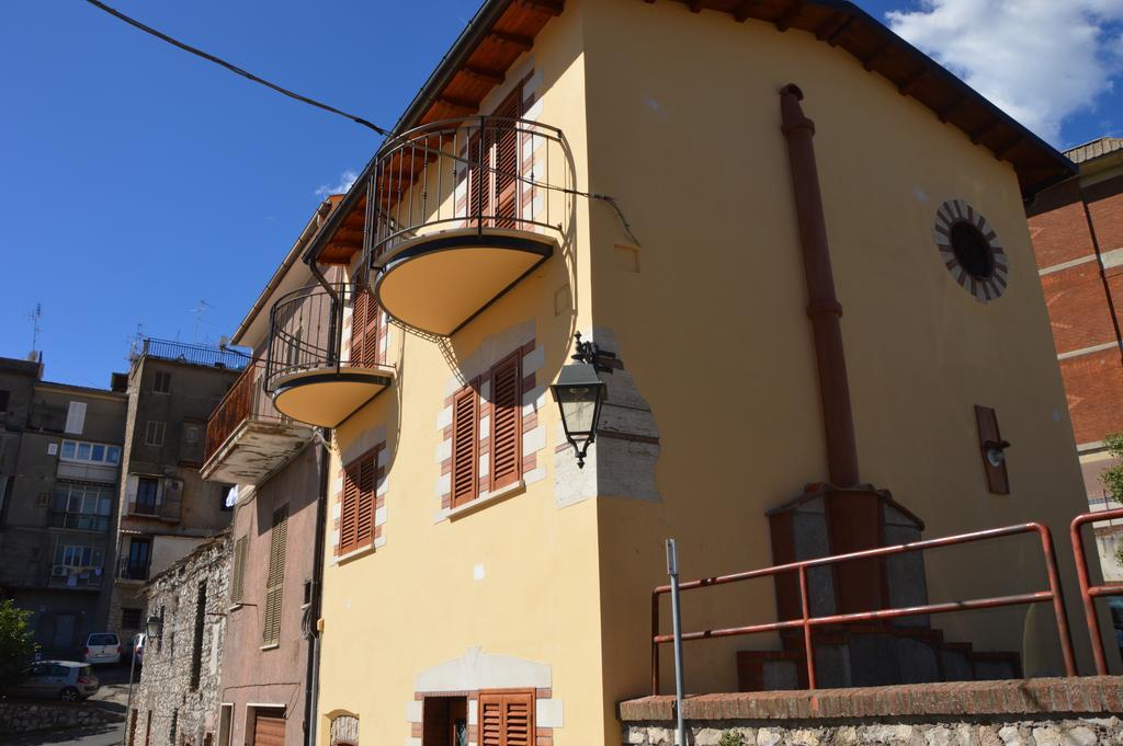 Guest House - Il Granaio Norma Bagian luar foto